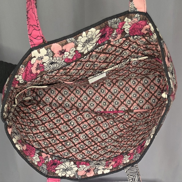 Vera Bradley Large Tote Bag In The "Mocha Rouge" Retired Pattern - Picture 5 of 8